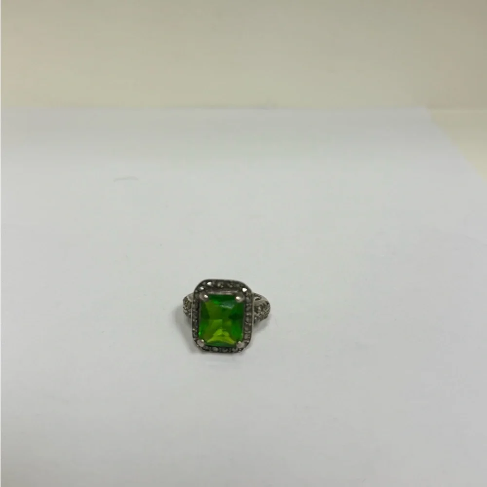 Elegant Grossular Garnet‎ Sterling Silver Ring